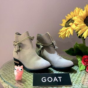 Sorel Farah Tan Ankle Boots Size 5.5